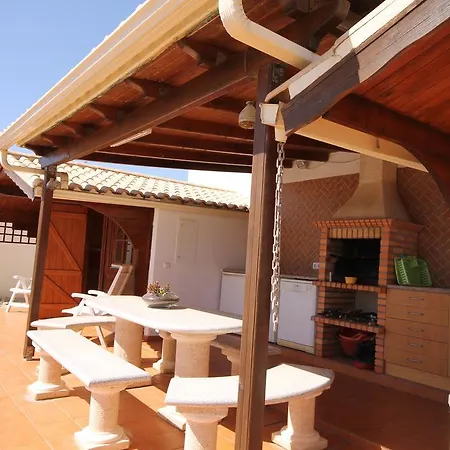 Rustic Bungalow I Country house Mexilhoeira Grande